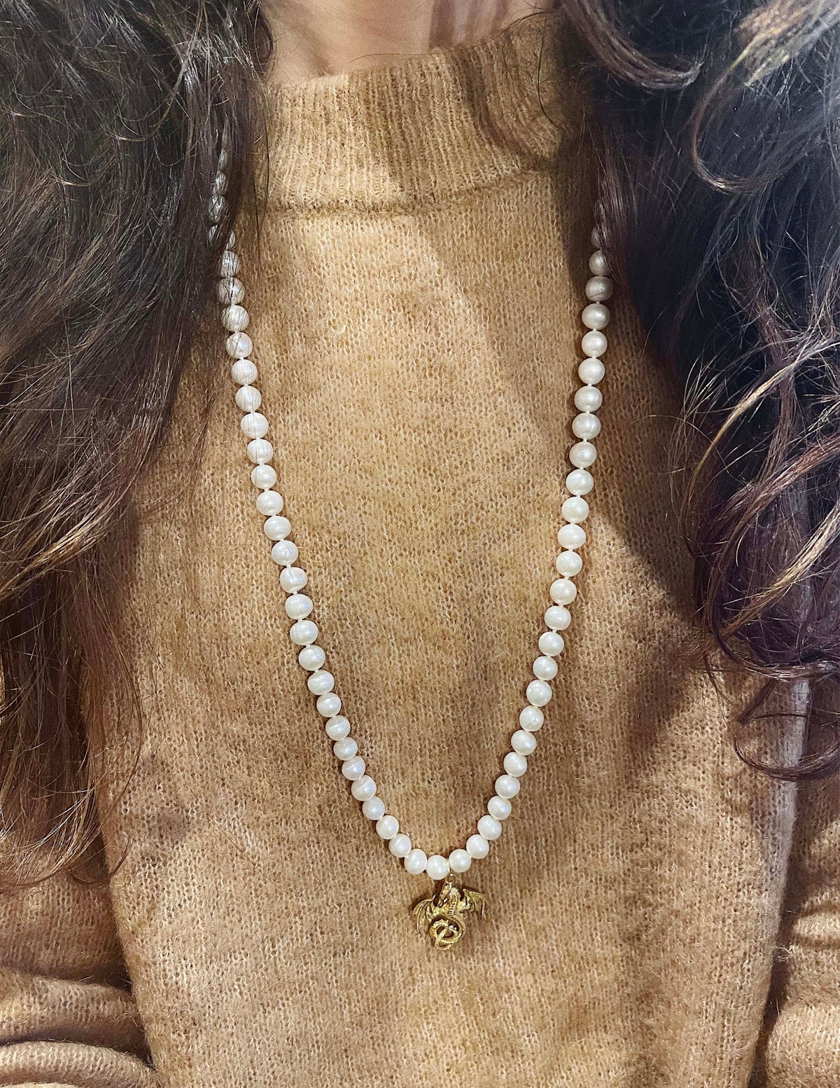 Dragon hot sale pearl necklace